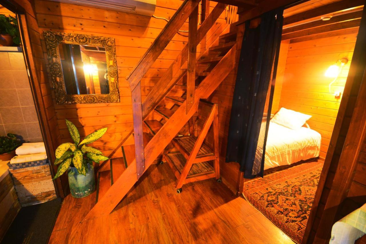 Family Cabin Menaẖemya Zewnętrze zdjęcie